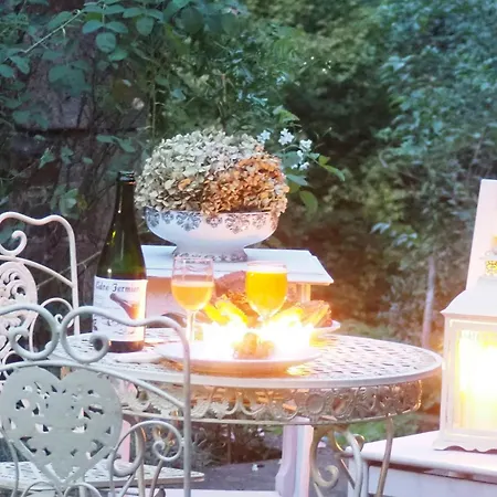D'hotes De L'ile Bed & Breakfast